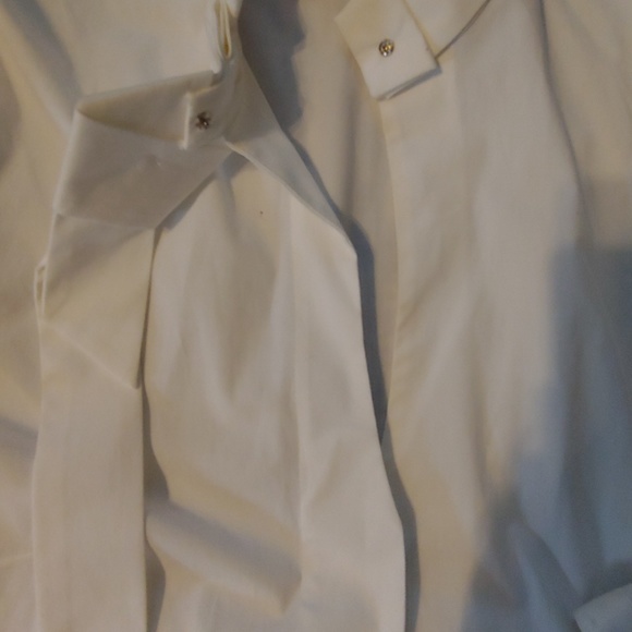 Gorgeous white shirt - Picture 8 of 8